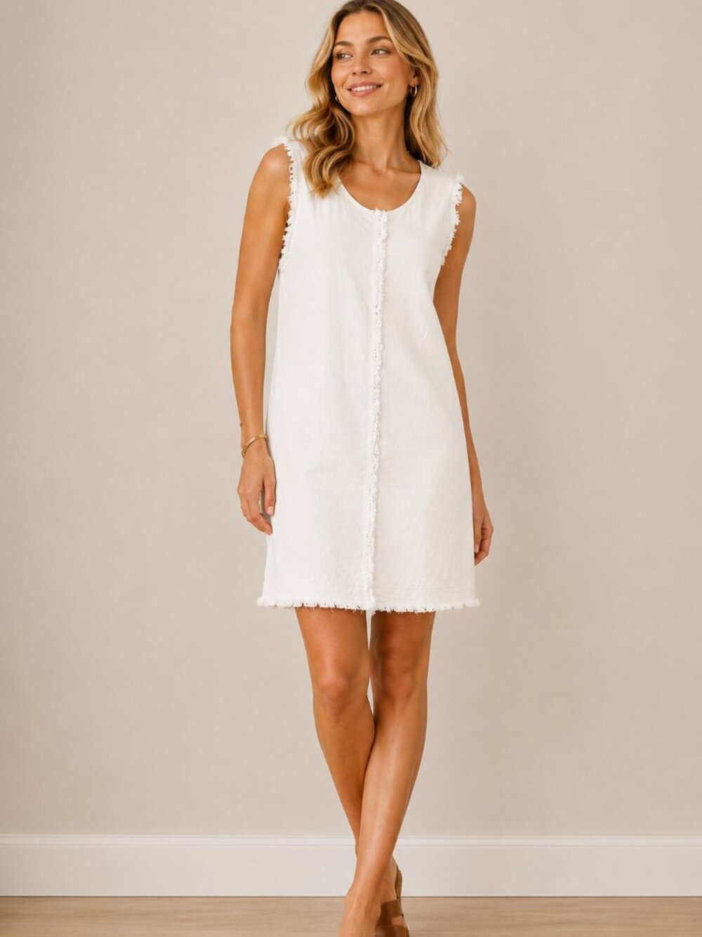 Vince Camuto White Sleeveless Frayed Trim Shift Dress – Size Large